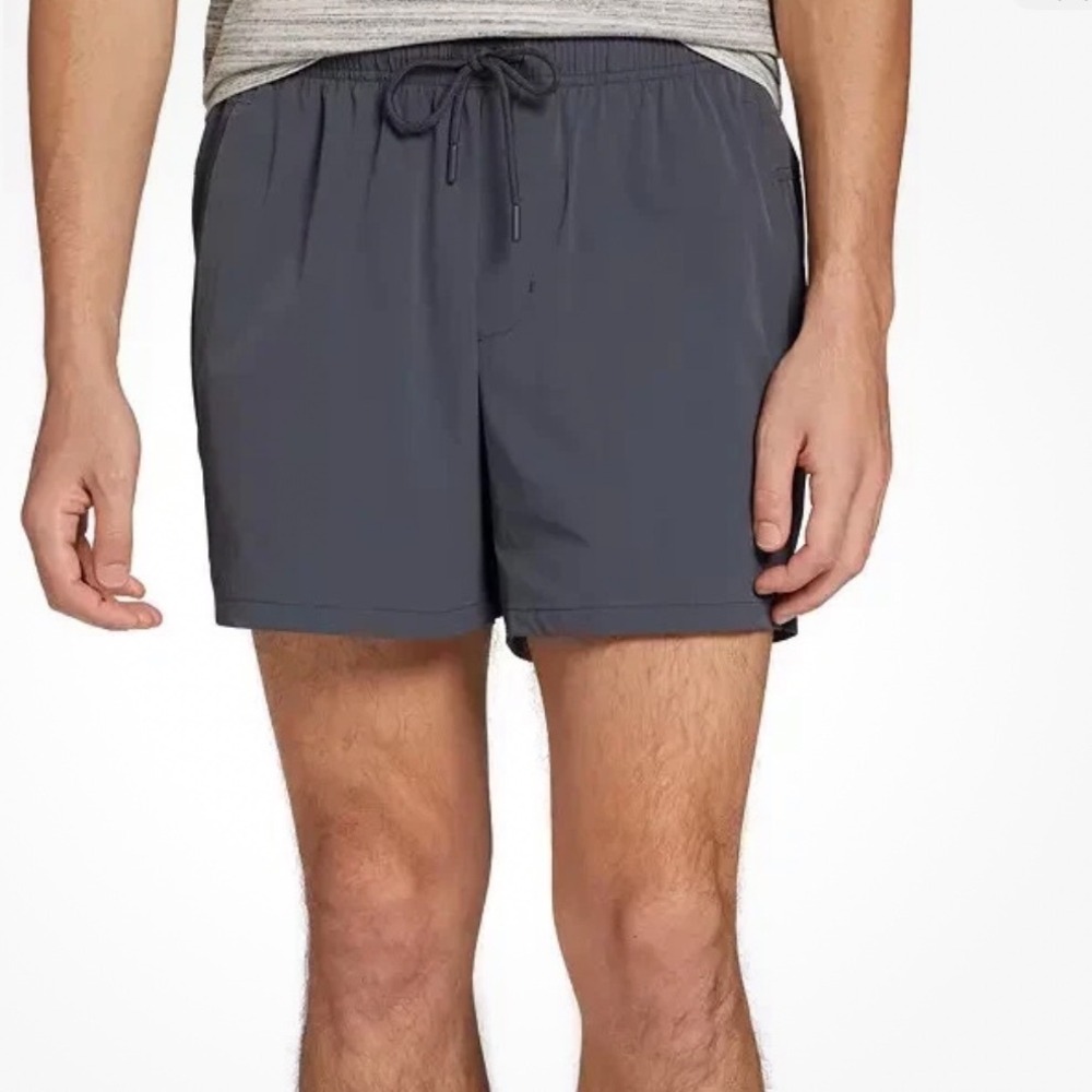VRST Mens Large Relaxed Fit Shorts Charcoal Grey 5 Inch Inseam Mesh Liner NEW